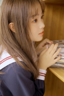 理伦片漂亮的女教师